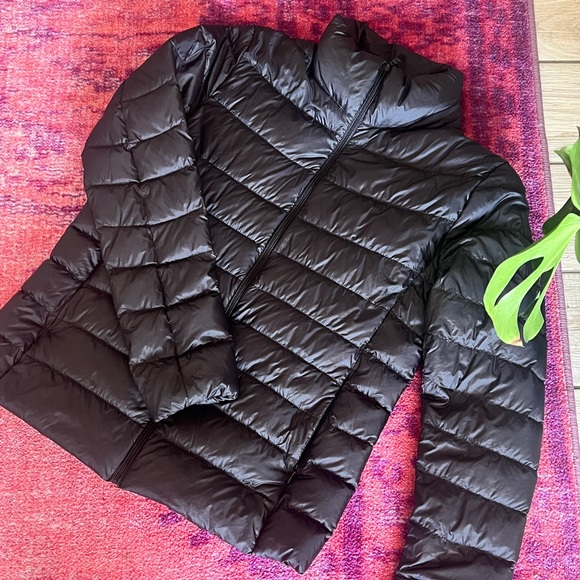 Uniqlo Jackets & Blazers - Uniqlo - Ultra Light Down Jacket